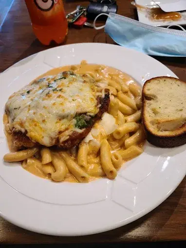 Avatara Pizza — organic, fire-roasted gluten-free flatbread pizzas in Calgary, AB